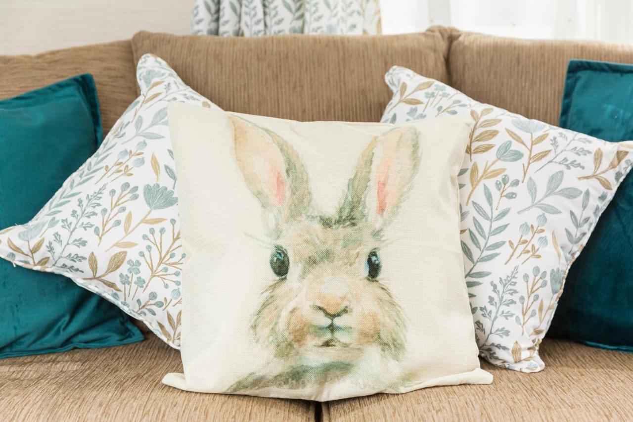Cottontail Lodge - Hot tub - Pet Friendly South Cerney Eksteriør billede