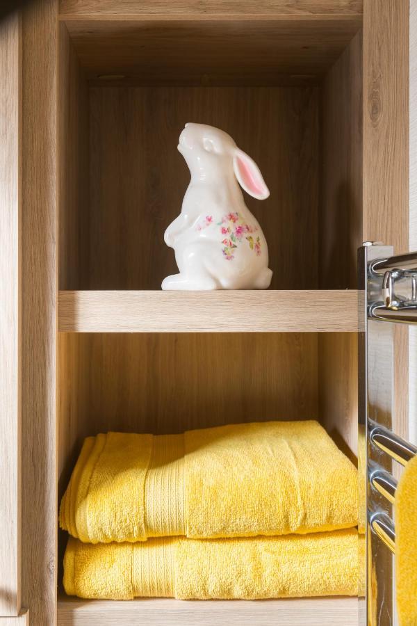 Cottontail Lodge - Hot tub - Pet Friendly South Cerney Eksteriør billede